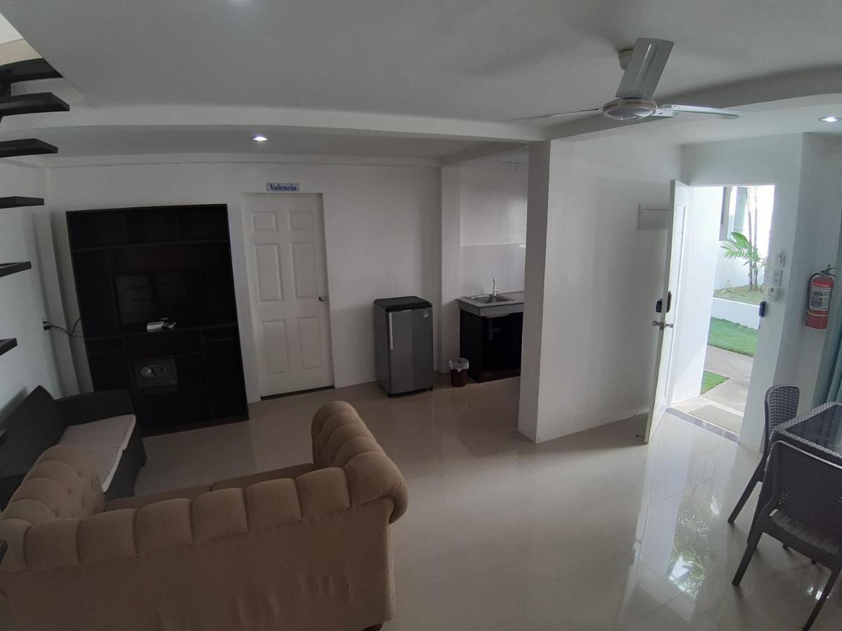 Heartland Hotel Serviced Rooms & Apartments. Panglao Island Exterior photo